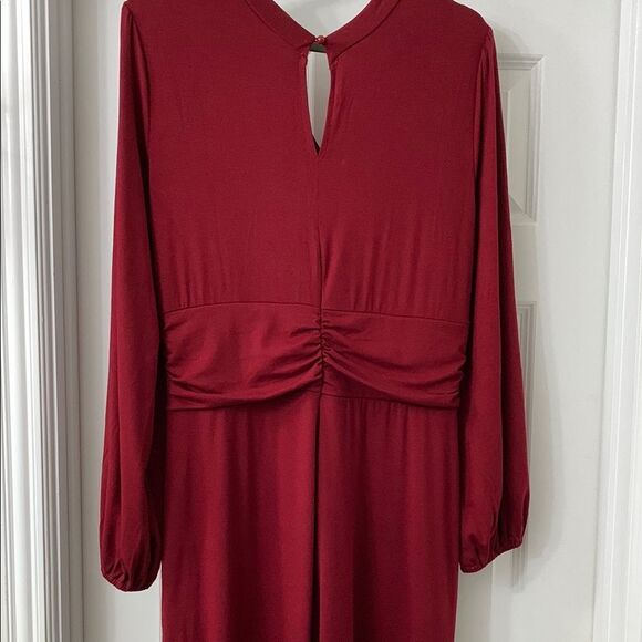 Amazon Red Wrap Jumpsuit with Ruched Details NWT/Very soft/comfy - Picture 4 of 11